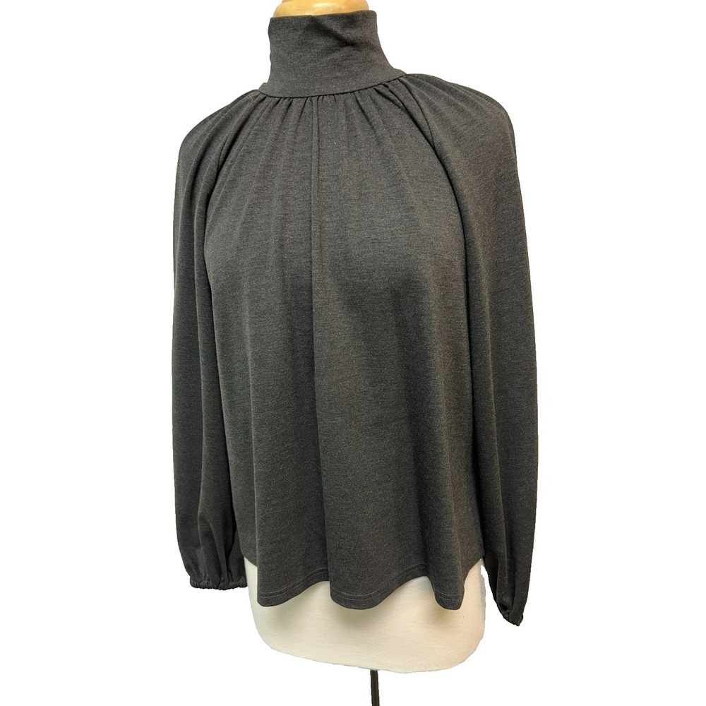 Toccin NY NWT Baby Doll Top Gray Mock Neck Long‎ Raglan Sleeves Back Zip SZ S